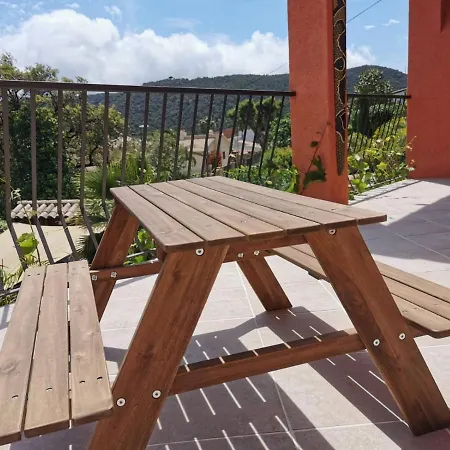 Villa Unica Con Piscina Privada Y Vistas Al Mar. *