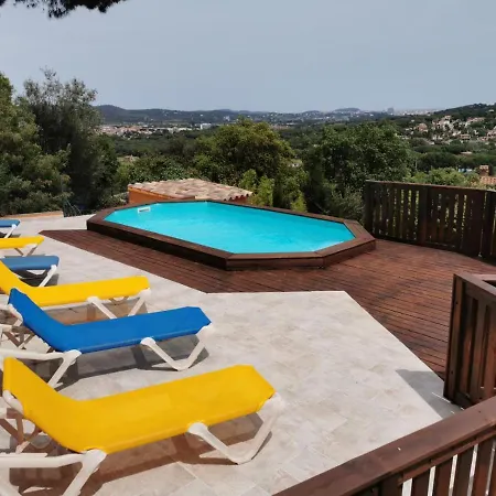 Villa Unica Con Piscina Privada Y Vistas Al Mar. *